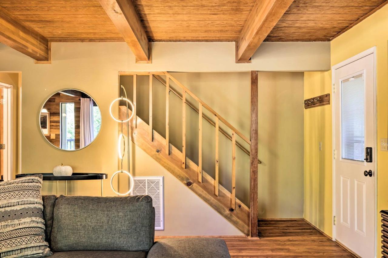 Spacious Groveland Cabin With Wraparound Deck! Экстерьер фото