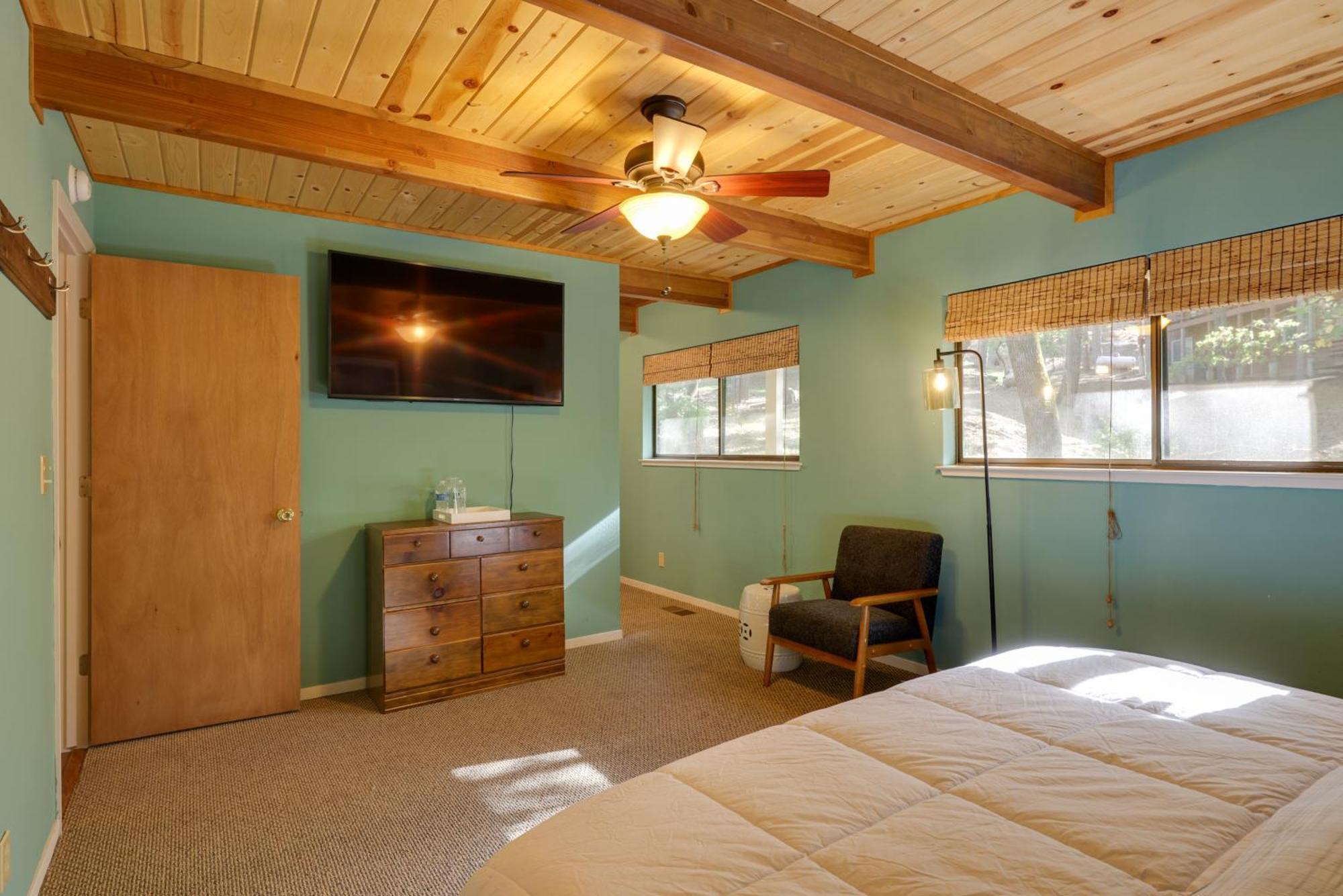 Spacious Groveland Cabin With Wraparound Deck! Экстерьер фото